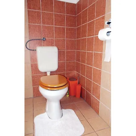 One-bedroom In Apartment